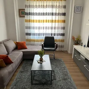 central-apartment-shallvare.hotels-in-tirana.com/